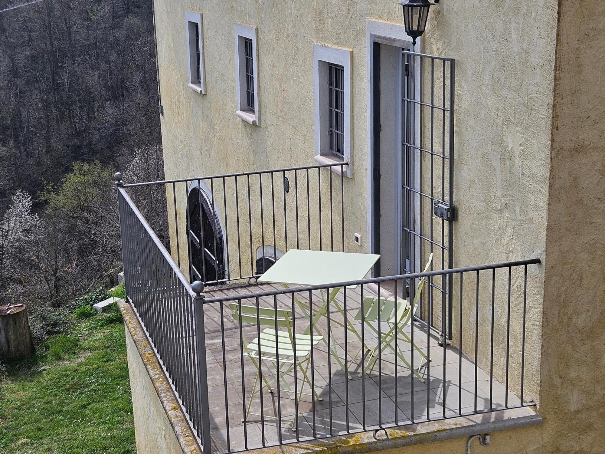 Casa Nel Verde Ca Dla Cola Mombasiglio Eksteriør bilde